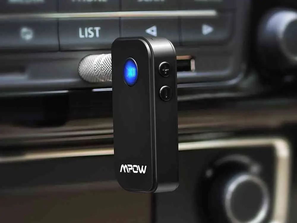 Top đồ chơi công nghệ cho xe ô tô: bộ kết nối bluetooth